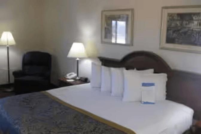 Lakewood Inn & Suites 도와지악 외부 사진